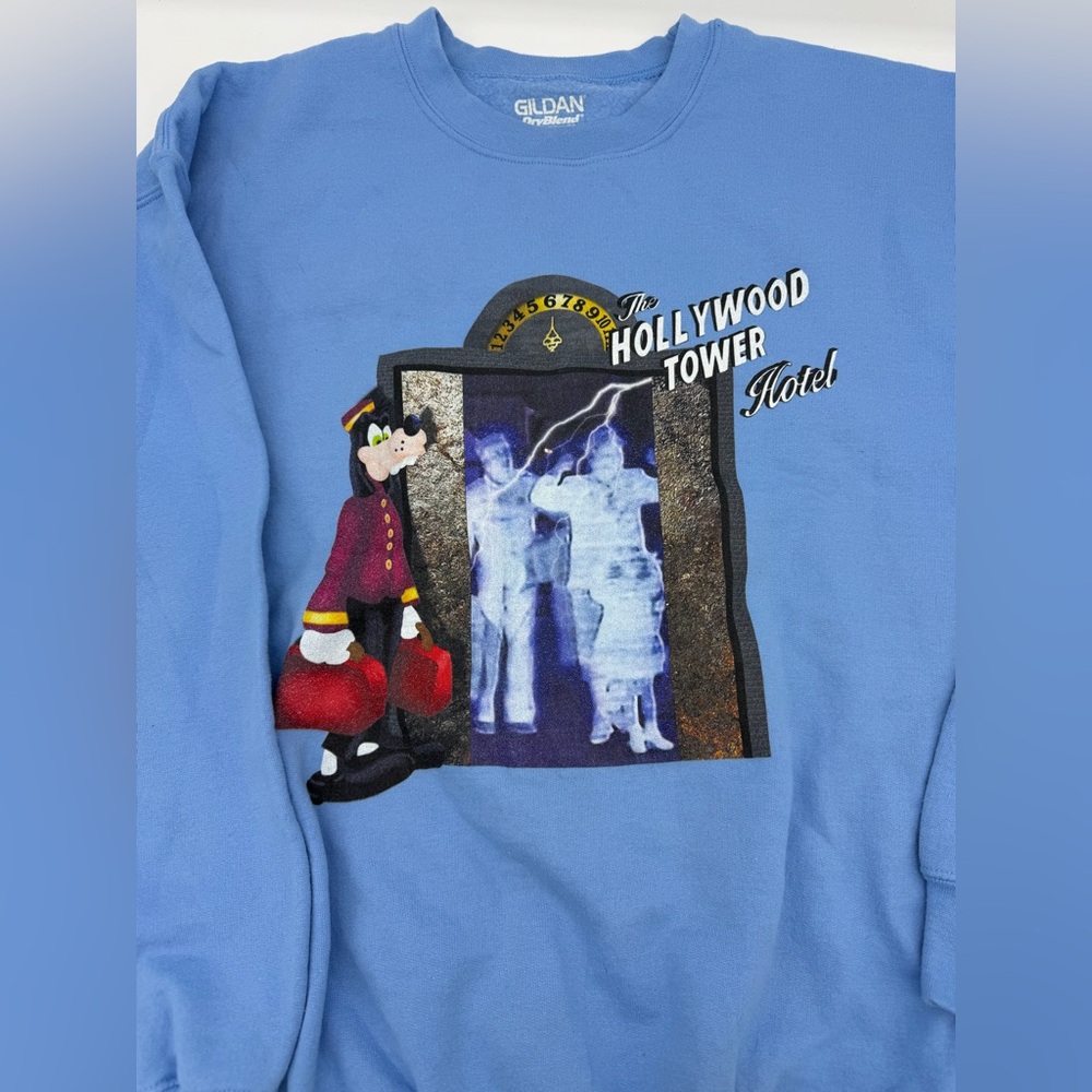 Disney Tower of Terror "The Hollywood Tower Hotel" Goofy Sweatshirt size XL